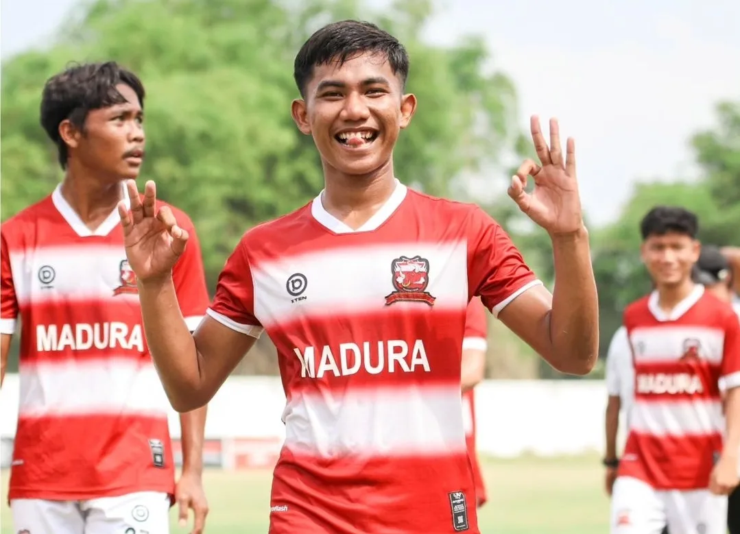 MENANG: Madura United U20 menggasak Persepam Pamekasan 4-1 di MUTG, Pamekasan. (K-TV/Radito)