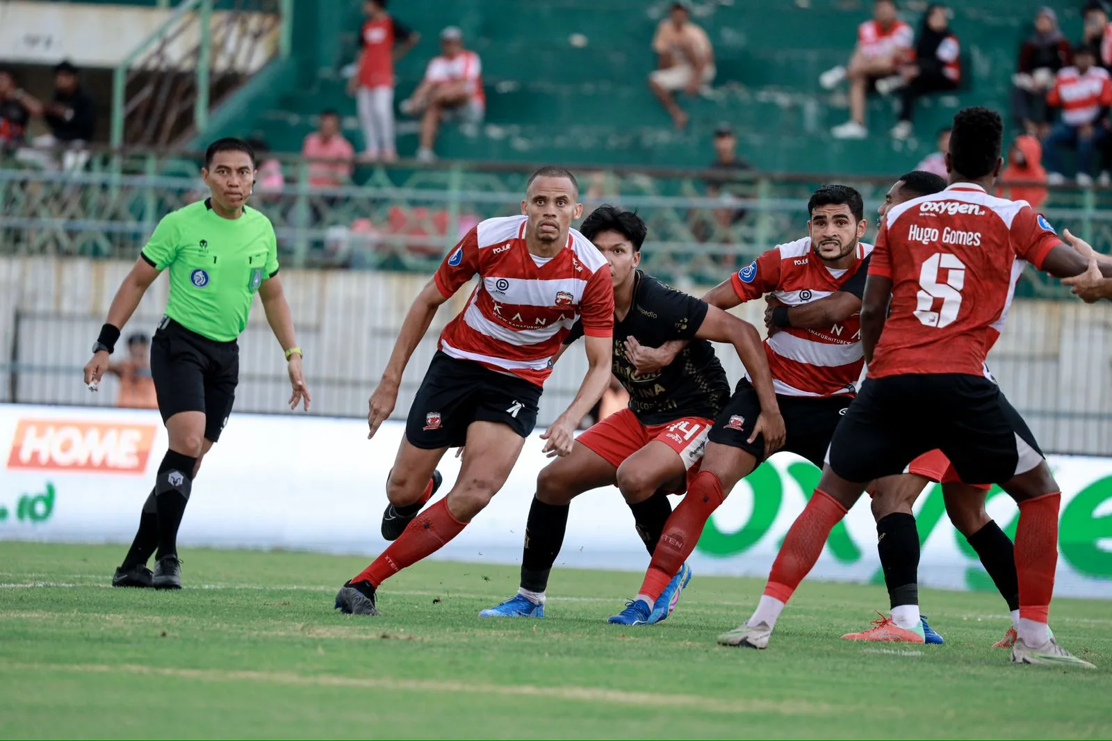 KALAH: Madura United FC harus mengakui keunggulan Bali United FC. (K-TV/Reytandia)