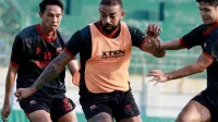 LANGSUNG MAIN: Dalberto dan Lucas Frigeri masuk starting eleven Madura United FC saat jamu Barito Putera. (K-TV/Reytandia)