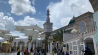 MEMUKAU: Masjid Ar Rahman, Blitar serasa menjadi replika Masjid Nabawi, Madinah. (K-TV/Annisa Nur Nabillah)