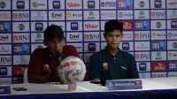 SESALKAN: Madura United FC kecewa atas kepemimpinan wasit Heru. (K-TV/Reytandia)