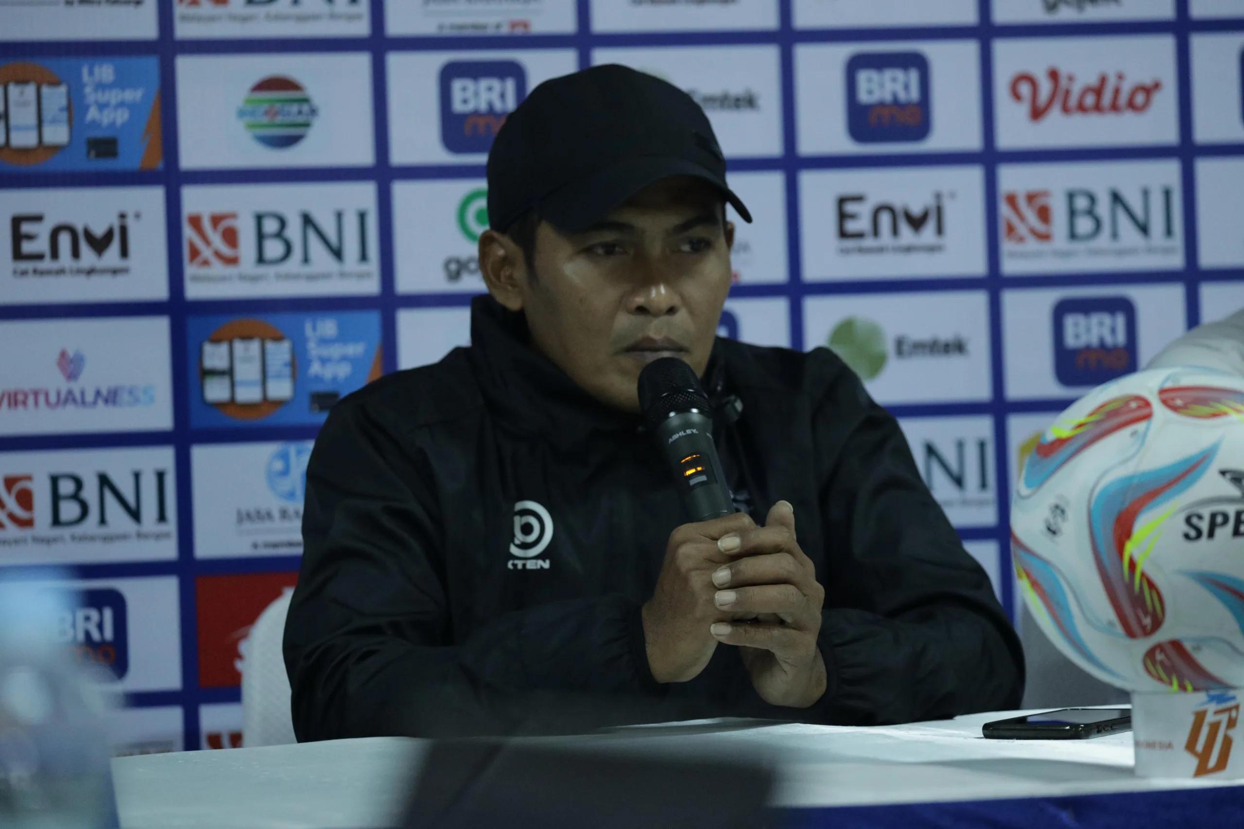 REBUT KEMENANGAN: Madura United FC ingin lanjutkan tren pisitif tiga laga tanpa kekalahan. (K-TV/Reytandia)