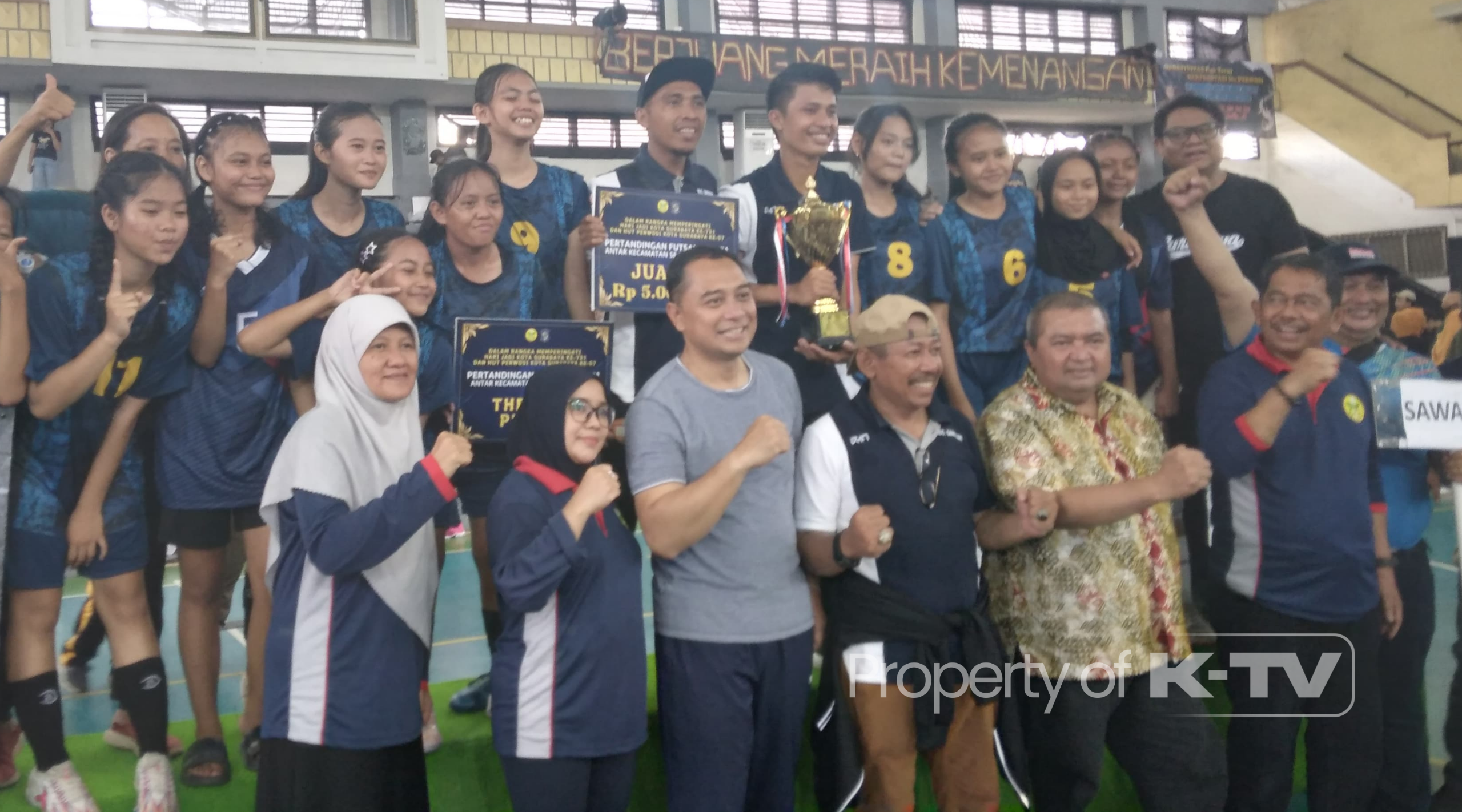 MISI KHUSUS: Perwosi Kota Surabaya jaring pemaim futsal dan bola voli wanita via turnamen. (K-TV/Rifka Amelia)