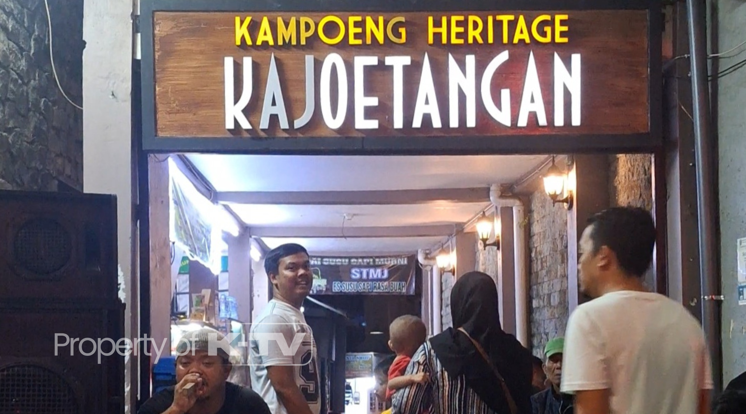 BERSEJARAH: Kampung tua yang terkenal di Kota Malang, kini bernama Kampoeng Heritage Kajoetangan. (K-TV/Reny Tria Rossyta)