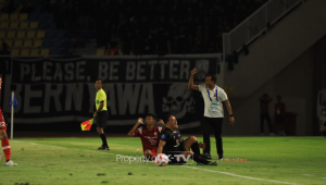 MUNDUR: Laga lawan Persis Solo menjadi pertandingan terakhir bagi WCP pimpin Madura United FC. (K-TV/Reytandia)