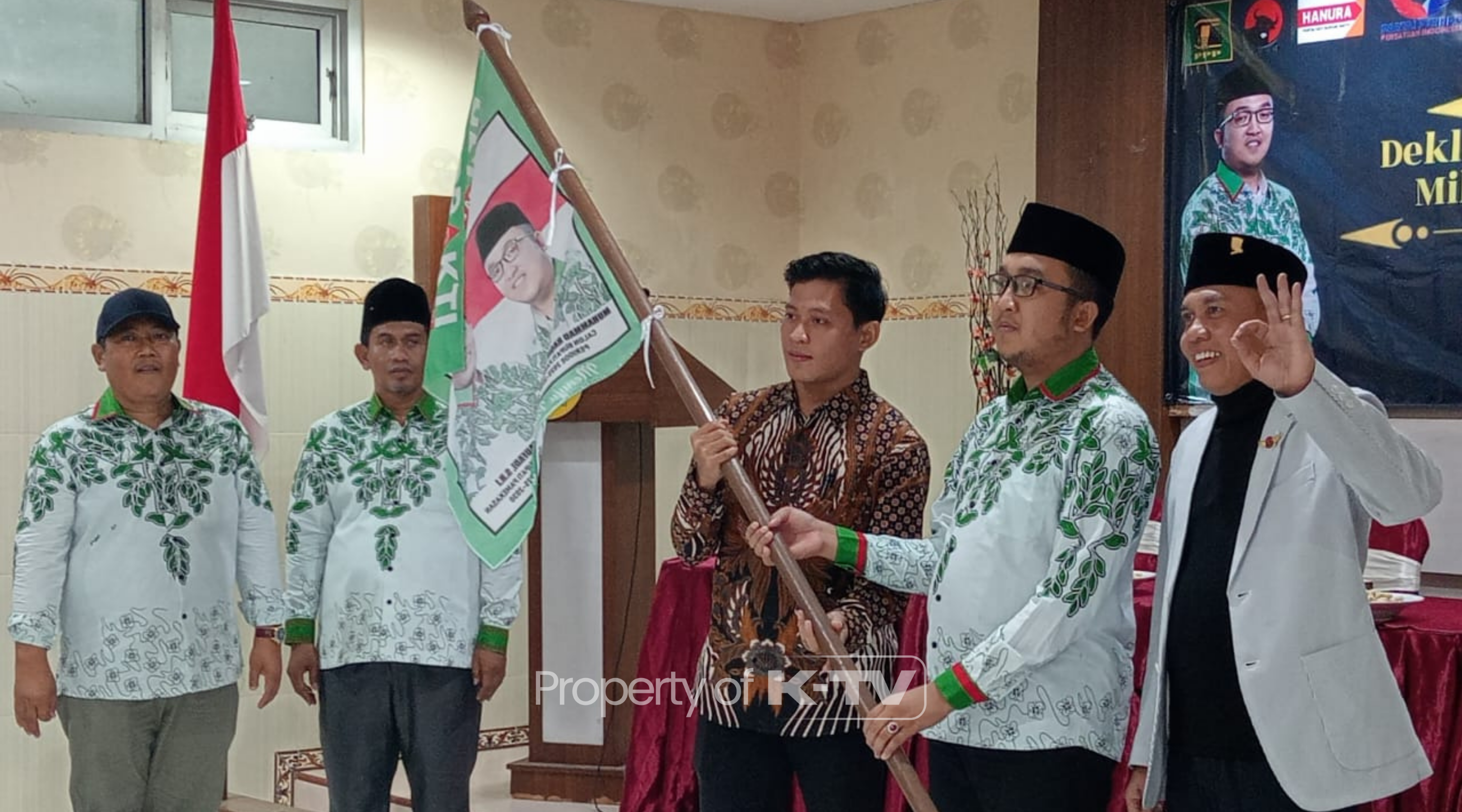 WAKIL PEMUDA: Paslon Ra Baqir-Taufadi dapat dukungan dari Generasi Milenial dan Z for BERBAKTI. (K-TV/Sitti Romlah)