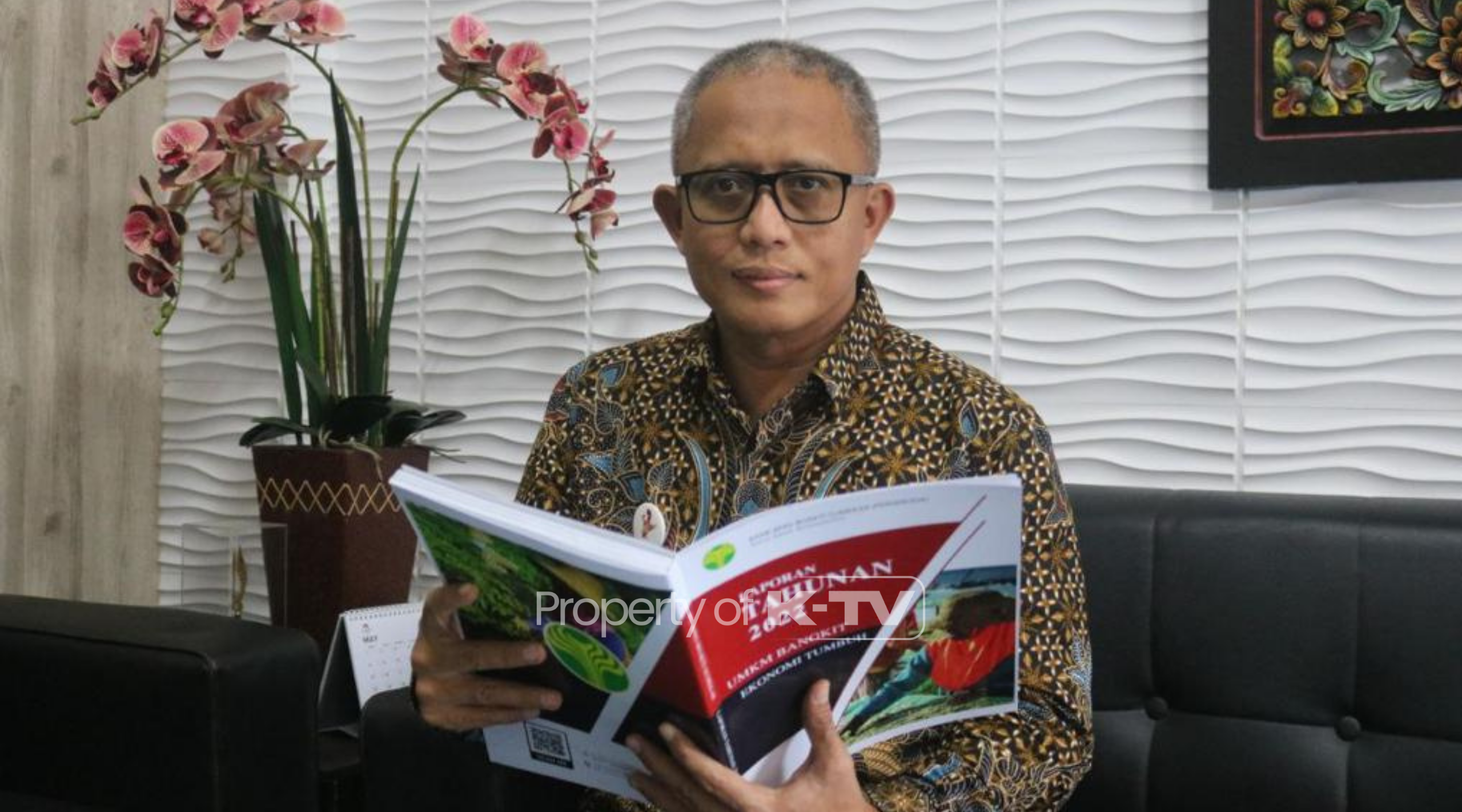 MEMBANGGAKAN: BPRS Bhakti Sumekar Sumenep menjadi BUMD yang tersehat. (K-TV/Taufiq Hidayat)